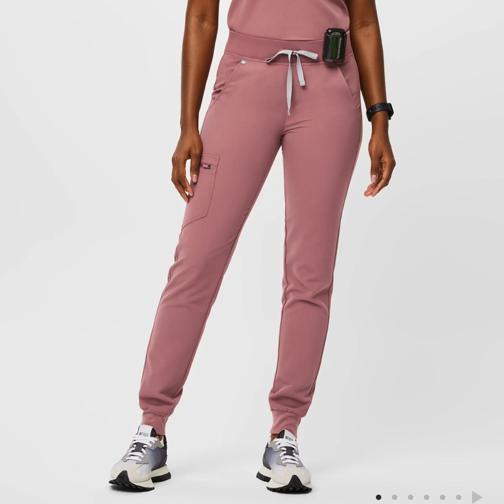 Women’s Figs Mauve Zamora Jogger Scrub Large